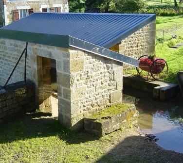 Cese - Meuse - lavoir à ciel ouvert, foto Moulin le Cygne