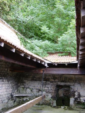 Cervizy, lavoir à impluvium